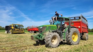 Ensilage d’herbe 2024  conditions difficiles  bourrage de lensileuse 😬 [upl. by Gan850]