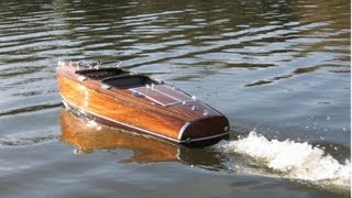 Pro boat classic runabout chris craft barrel back 1940 [upl. by Aztiram468]