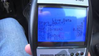 Innova 3160 live data on 2002 BMW 325xi [upl. by Tamera]