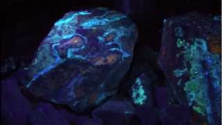 Fluorescent Minerals at Omyas White Knob Quarry [upl. by Nrek]