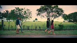 The Descendants  Official Trailer  2011 [upl. by Nolana]