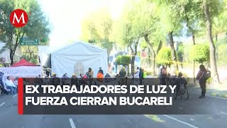 Manifestantes del SME bloquean avenida Bucareli en CdMx [upl. by Nitsugua]