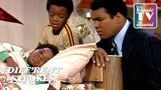 Diffrent Strokes  Arnold Meets Muhammad Ali  Classic TV Rewind [upl. by Matless204]