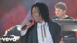 Djavan  Boa Noite Ao Vivo [upl. by Lipcombe718]