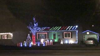 Amazing Christmas Lights Set To Music In Beamsville Ontario [upl. by Otsedom]