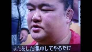 稀勢の里が1敗の日馬富士も倒す！三日連続で三横綱を撃破し初優勝へ！三日連続の横綱戦勝利に北の富士さんも「むちゃくちゃ強いね」と太鼓判！2016年（平成28年）大相撲九州場所12日目 [upl. by Llednav900]