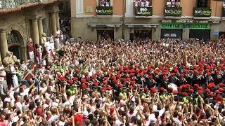 Pampelune début de la fête de la San Fermin [upl. by Adnwahsar885]