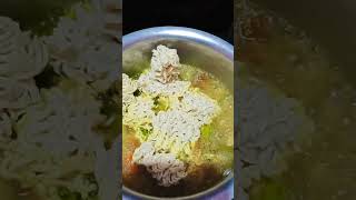 Vairal recipe aglio e olio maggi asmr cooking food short cooking maggi cuteprinceashu [upl. by Tupler]