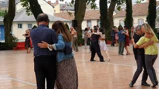 Tarbes  Tango  les festivaliers ont envahi la ville [upl. by Larrad]