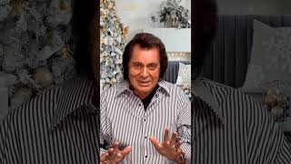 A Christmas Greeting From Engelbert Humperdinck 2023 [upl. by Cherian]