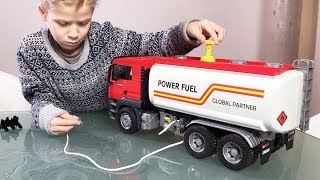 BRUDER TRUCKS Tanker for KIDS Bruder MAN TGS Tankwagen REVIEW by JACK JACK [upl. by Haiel]