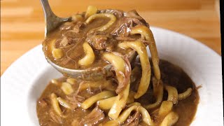 THE BEST HOMESTYLE BEEF AND NOODLES CROCKPOT BEEF AND NOODLES [upl. by Juan]