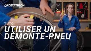 TUTO  Comment utiliser un démontepneu  🚲  Decathlon [upl. by Iclek80]