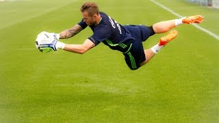 FC Schalke 04 Goalkeepers Training [upl. by Gross904]