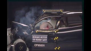 1996 Toyota Avalon moderate overlap IIHS crash test [upl. by Cassiani]