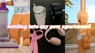 settling into my new apartment in nyc☀️┃cleaning🧼🧹┃yoga🎀🎧┃Bloxburg┃avaxea [upl. by Py]