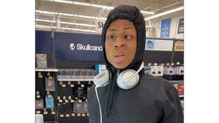 How Thieves Be In Walmart🤣🤣 [upl. by Hoskinson]