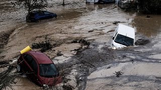 No Comment  De fortes pluies provoquent des inondations dévastatrices en Espagne [upl. by Oilime]