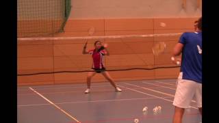 Badminton Lauftechnik Vorhand und Umsprung Badminton Footwork How to Run to the Backcourt [upl. by Mellen708]