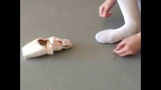 How to put on pointe shoes amazingly quick at Bay Ballet Academy Ballerina professional point shoe [upl. by Rutherfurd]