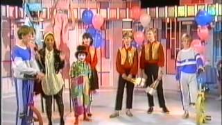 Horley Littletop Childrens Circus  BBC Saturday Superstore [upl. by Oicirbaf]