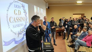 Fiorello e Amadeus irrompono al liceo Musicale di Sanremo [upl. by Ribak]