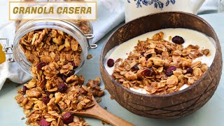 Granola casera fácil y saludable ideal para el desayuno [upl. by Rebmetpes]