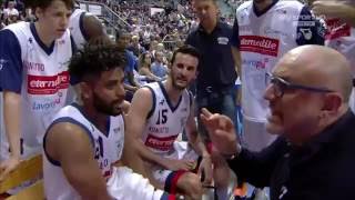 quotSiamo una squadra di stronziquot il timeout di Boniciolli contro Treviso [upl. by Quinby197]