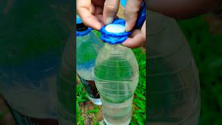 How to carry a water bottle more easily when the bag is torn bushcraft survival outdoors [upl. by Harlin]