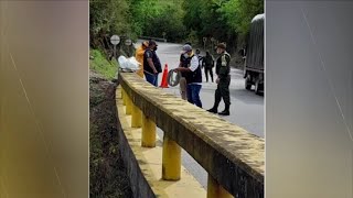 Conmoción por el crimen de un joven arrojado desde un puente en Colombia [upl. by Hemminger]