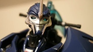 Chinese review 352 變形金剛玩具介紹之TFP Arcee [upl. by Atener]