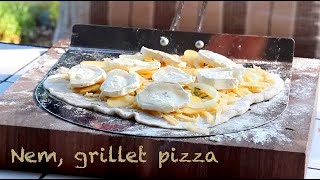 Hvid pizza m kartoffel amp gedeost tilberedt i kuglegrill  Pizza på Weber  Opskrift  241 [upl. by Griswold]