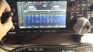 IC7610 vs IC7300 Actual Signals [upl. by Jeremiah463]