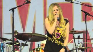 Avril Lavigne  Sk8er Boi LIVE B96 Summer Bash [upl. by Teahan]