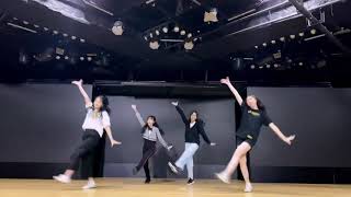 Fiony Jessi Freya Yori JKT48 Team T SKE48 Sansei Kawaii Dance Cover [upl. by Erot]