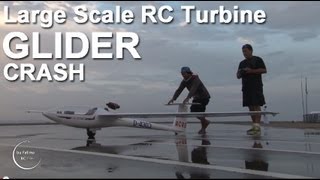 Large Scale RC Turbine GLIDERCRASH نادي العين للهواة [upl. by Anigger]