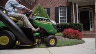 John Deere 100 Series Lawn Tractor D110 [upl. by Nahgam]