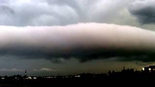 Massive Roll Cloud reverses direction with incredible speed amp a cool lightning shot  Warm vs Cold [upl. by Aitekram856]