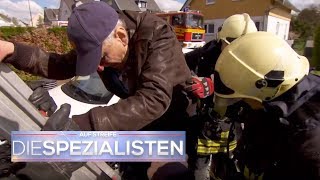 Bizarre Rettung Senior will zurück ins brennende Haus  Auf Streife  Die Spezialisten  SAT1 TV [upl. by Afesoj]