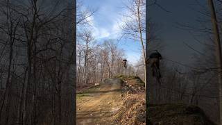 Jumps👯 mtb mtbpark bikepark qc mountainbike fall mtbjumps jumps mtbtrails [upl. by Macilroy182]