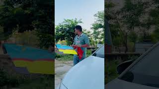 Mere car ki mirror ke upper patang gira hua tha 😍🪁kiteflying kites patang patangbazi [upl. by Anawot]