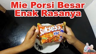 Unboxing dan Review Mie Sukses Isi 2 Rasa Ayam Kecap [upl. by Darlene]