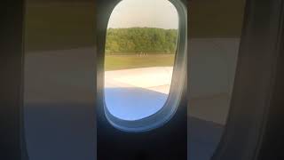 Landing at IAD Dulles International Airport Washington DC [upl. by Enaywd]