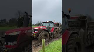 AGRICULTRICE UN TRACTEUR MASSEY FERGUSON DANS UN CHAMP INONDEE ET PLEIN DE BOUE masseyferguson [upl. by Vlad553]