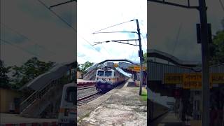 15643Puri  Kamakhya Express Via Howrah  High speedy Train passengertrain highspeedtrain [upl. by Jamesy]