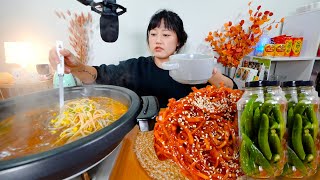 cookbang Making husbands fav Banchan  Korean side dishes  clam bean sprout soup [upl. by Aidile]