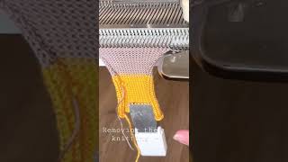 Knitting Machine Step by Step  Maszyna dziewiarska krok po kroku  Removing knitting 31 [upl. by Cordova]