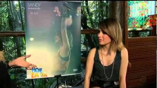 Entrevista de Sandy para o programa Hoje em Dia  10112011 [upl. by Aiksas]