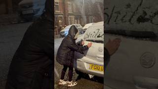 Snowing in UK❄️☃️🇬🇧 snow winter ukwinter youtubeshorts [upl. by Eckblad]