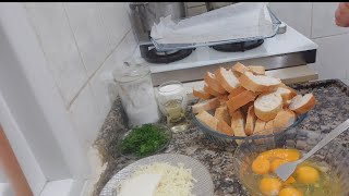 FIRINDA YUMURTALI EKMEK 😋 HAFİF VE ÇOK LEZZETLİ OLDU 👌yumurtalıekmek tarif [upl. by Aikas]